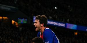 باريس سان جيرمان يهزم برشلونة 4-2 في قمة دوري أبطال أوروبا