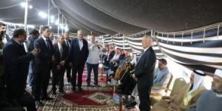 مندوبا عن الملك وولي العهد .. العيسوي يعزي عشيرة بن طريف