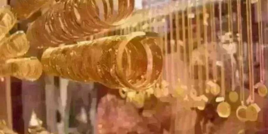 استقرار أسعار الذهب في مصر منتصف الاثنين مع ارتفاع عيار 21