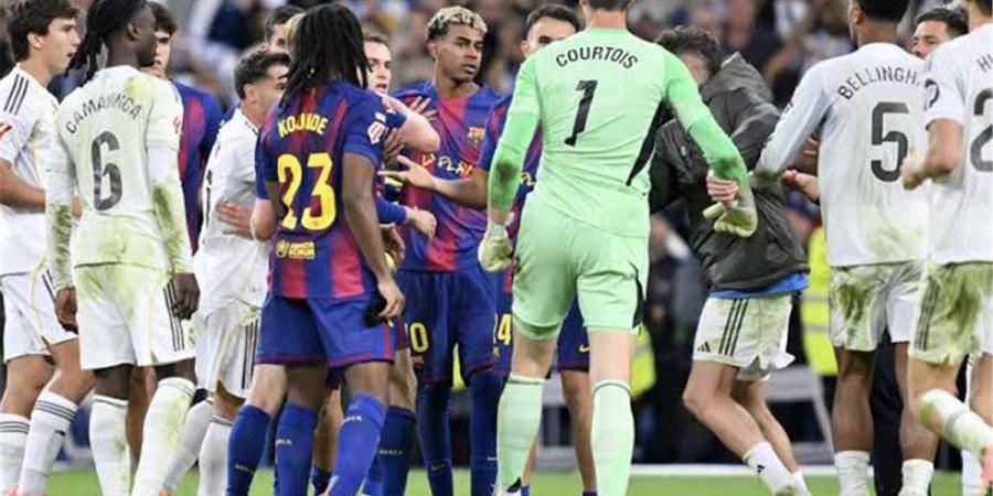 خوفًا من مورينيو.. كواليس تغيير حكم مباراة الكلاسيكو بين ريال مدريد وبرشلونة