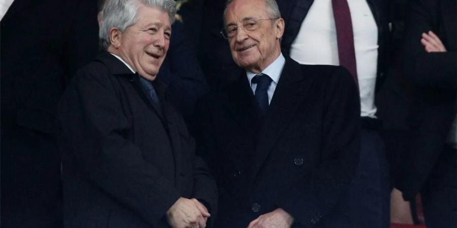 البعض يشتكي أكثر من غيره.. رئيس أتلتيكو مدريد يسخر من ريال مدريد ويحسم جدل طرد جولر