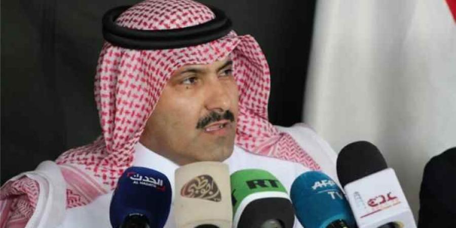 السفير السعودي لدى اليمن يفنّد مزاعم الحوثيين عن جهود السلام وحصار مطار صنعاء