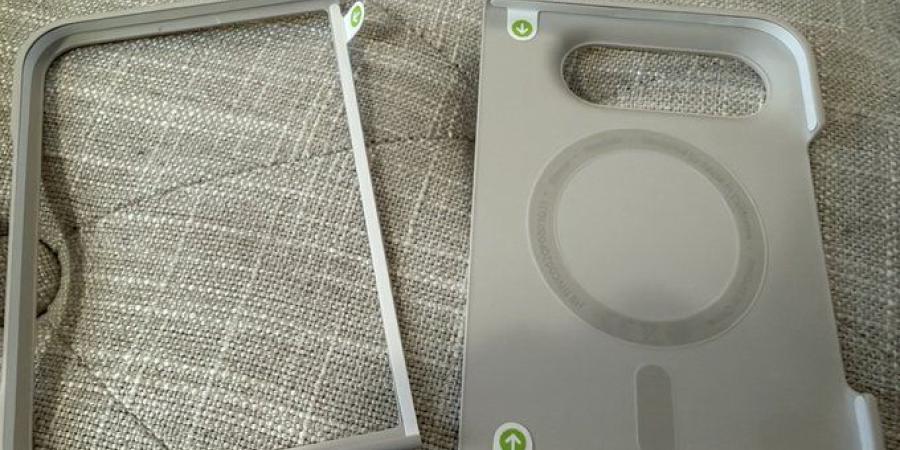 أبل تطلق غطاء سيليكون لهاتف iPhone Duo يعتمد على اللاصق