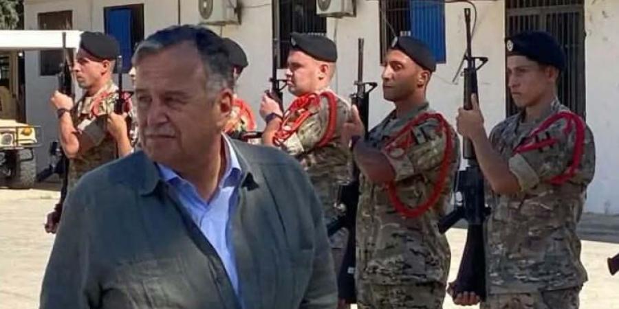 نبيل فهمي يزور جنوب لبنان تأكيدا للدعم العربي للبنانيين
