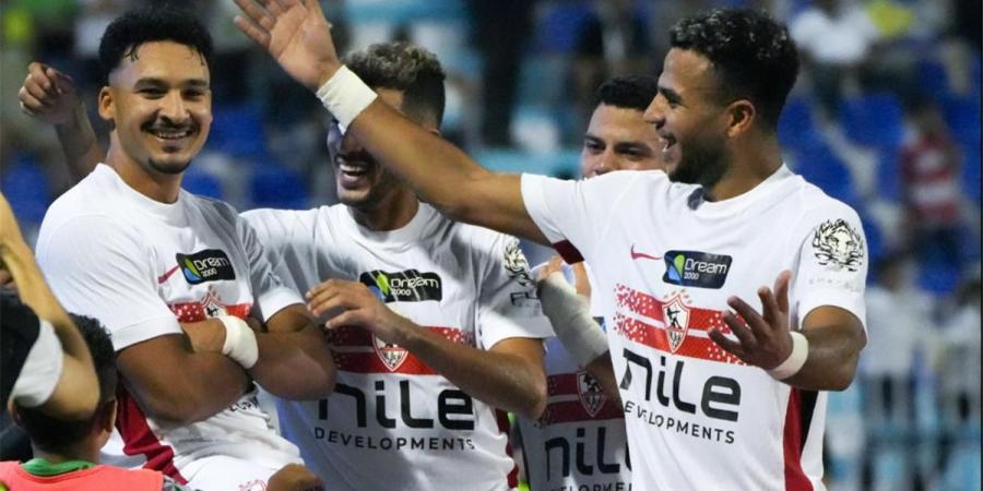 لاعب الزمالك يغادر مباراة بترول أسيوط مصابًا