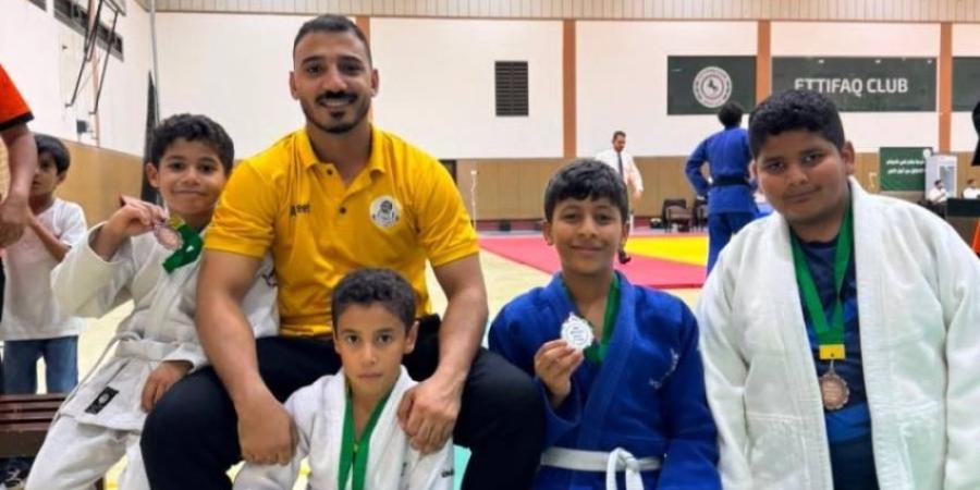 لاعبو جودو نادي المحيط يحققون 6 ميداليات في بطولة المنطقة الشرقية