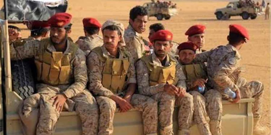عكاظ السعودية تفجر مفاجأة بشأن الجهة التي ستحرر اليمن وشروط استعادة الدولة وانهاء انقلاب الحوثي