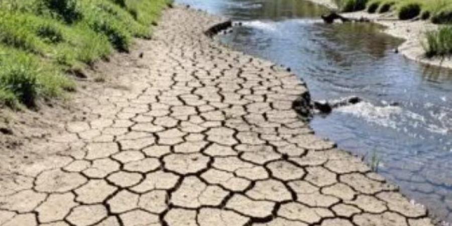 أنهار وبحيرات حول العالم تشهد انخفاضاً حاداً في مناسيبها عام 2026