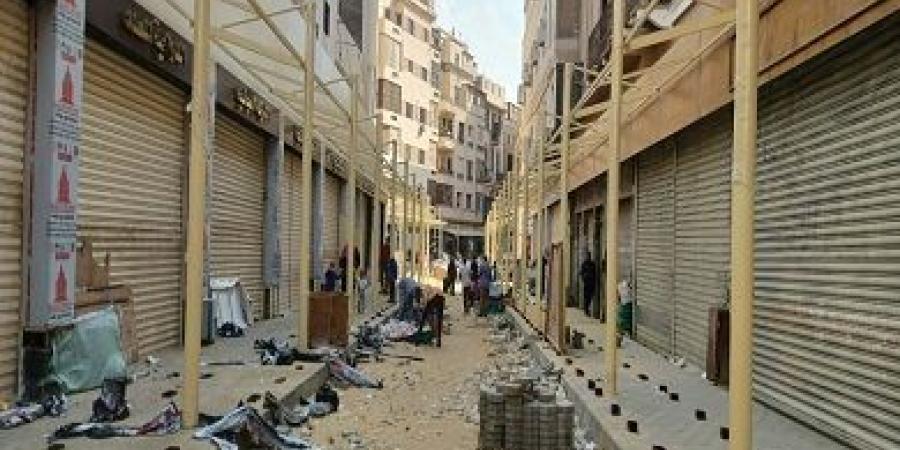مشروع تطوير العتبة.. تنظيم للباعة وشكاوى من غياب الطاولات البديلة