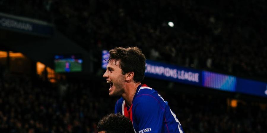 باريس سان جيرمان يهزم برشلونة 4-2 في قمة دوري أبطال أوروبا